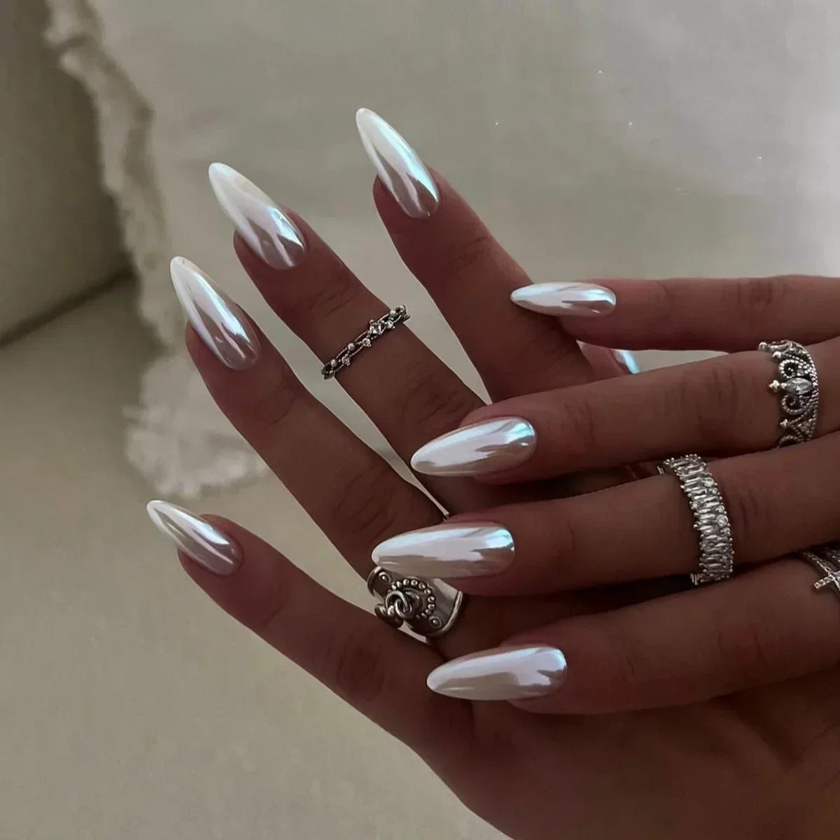 24Pcs Mid-length Almond False Nails Press on Nail Full Cover Nail Tips