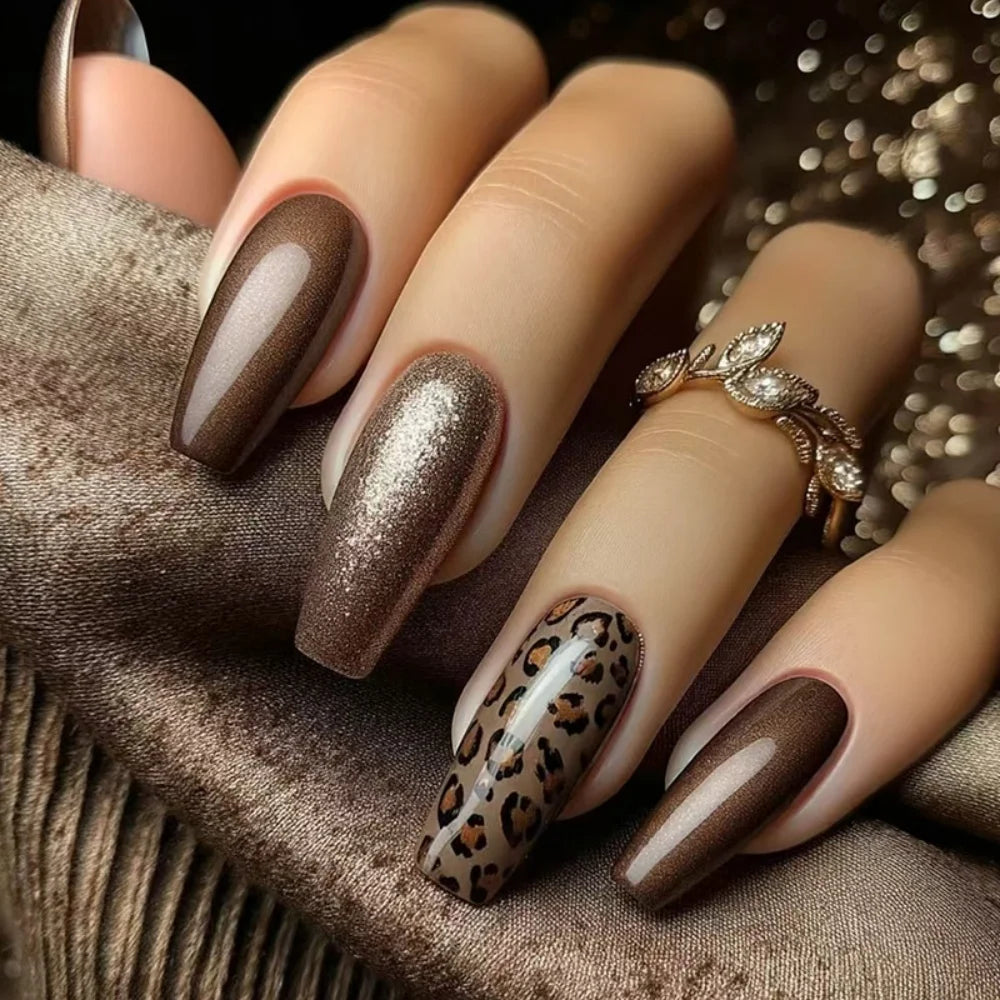 24pcs Short Ballet False Nails Brown Dried Flower Design Press on Nails