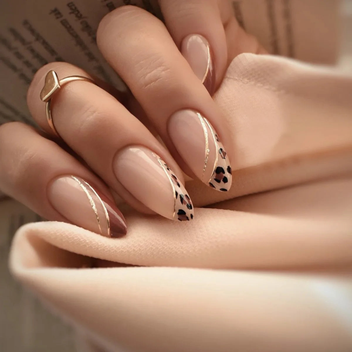 24Pcs Mid-length False Nails with Almond Head Design Brown Press on Nails