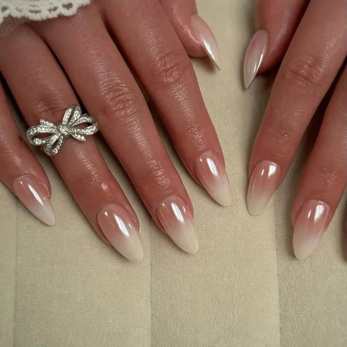 24Pcs Mid-length Almond False Nails Press on Nail Full Cover Nail Tips