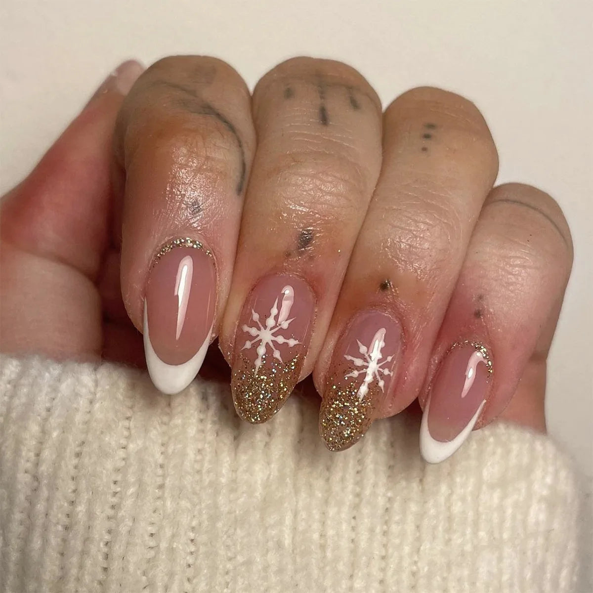 24Pcs Mid-length Almond False Nails Press on Nail Full Cover Nail Tips